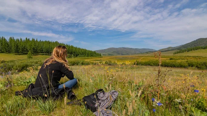 travel to mongolia feel serenity